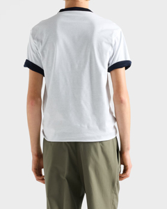 Camiseta de algodón reversible para hombre, corte regular, con ribete en contraste, bolsillo en el pecho, cuello redondo, manga corta, color liso, transpirable - Product Image 3