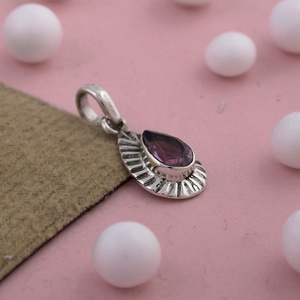 Pendentif en argent sterling 925 plaqué or et rhodium, améthyste naturelle en forme de poire, pour femmes, bijoux en pierres précieuses faits à la main - Product Image 2
