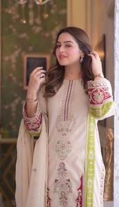 Nuevo Conjunto de Top y Pantalón de Seda Romana con Bordado y Lentejuelas de 3 mm, Estilo Festivo para Uso Diario, Agradable al Tacto, con Dupatta - Product Image 3