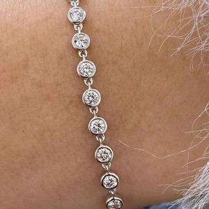 Pulsera Cubana de Plata 925 con Diamantes de Moissanita, Joyería Urbana, Pulsera de Diamantes de Moissanita para Mujer - Product Image 4