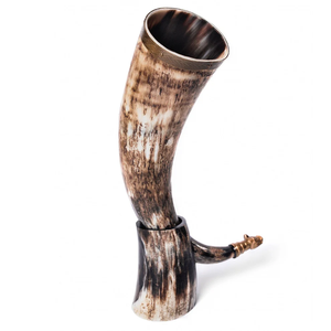 Corne à boire viking élégante et polie en corne de buffle écologique, grande capacité, avec gravure personnalisée - Product Image 2