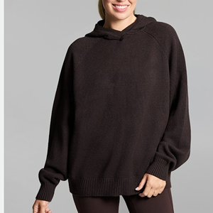 Pull-over en maille douce à col roulé pour femme, coupe ajustée, nouvelle collection automne-hiver, col haut, couleur unie, fermeture éclair brodée sur le devant - Product Image 1