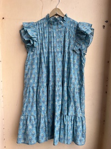 Vestido mini de verano para mujer, con cuello halter, manga corta, estampado floral bohemio hippie, 100% algodón, a precio de fábrica. - Product Image 3