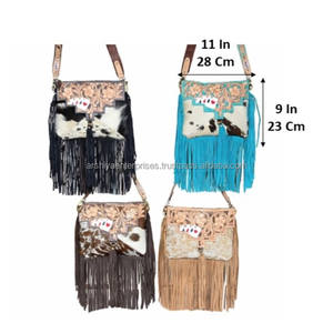 Nuevo Bolso Bandolera de Cuero Repujado con Flecos, Diseño de Cartas de Póker, Estilo Vaquero Boho, Ideal para Viajes - Product Image 2