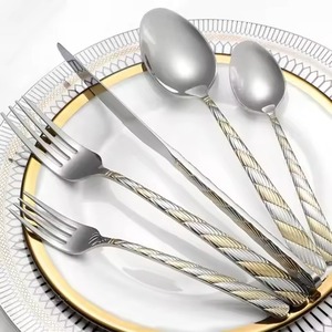 Ensemble de couverts décoratifs en acier inoxydable de qualité supérieure pour la maison, la cuisine et la restauration - Product Image 1