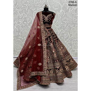 Collections de velours de vêtements de mariée indiens pour la mariée avec le travail de Zarkhan par Fabzone - Product Image 5