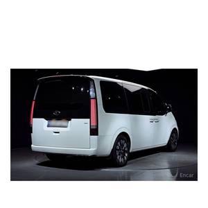 Hyundai Starex 4x4 9 places Luxe Lounge 2021, 49 660 km, Diesel, Boîte automatique, Sièges en cuir, Caméra de recul, Conduite à gauche - Product Image 2