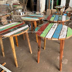 Table ronde artisanale avec espace de rangement et structure démontable en bois de bateau recyclé couleur naturelle pour mobilier d'extérieur, maison et jardin - Product Image 6