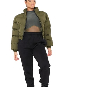 Venta al por mayor 100% poliéster cálido mujeres puffer chaquetas cortavientos sostenible burbuja puffer mujeres ligero crop top niñas chaqueta - Product Image 4