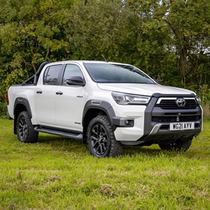 La Mejor Calidad para Camionetas Hilux con Motor Potente, Rendimiento Robusto, Carrocería Duradera, Plástico OEM, Demanda Global del Mercado - Product Image 1