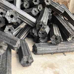 Carbón Vegetal Hexagonal AVC B para Asado Industrial, Combustión Estable, Contenedor de 40 Pies - Product Image 1