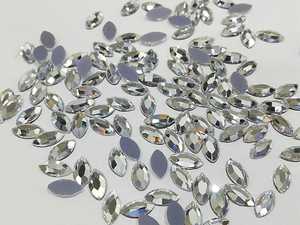 คริสตัลแก้วทรงมาร์คีส์แบบแบนสำหรับตกแต่งเล็บ DIY - Product Image 1