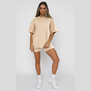 Conjunto de 2 Piezas para Mujer, Shorts y Camiseta Oversize Beige, Estilo Casual de Verano, 100% Algodón Tejido, Corte Regular - Product Image 2