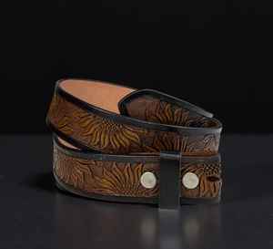 Cinturón de Cuero de Grano Completo con Hebilla a Presión, Cinturón de Cuero Grabado con Impresión UV, 100% Cuero Vacuno de Grano Completo Genuino, Hecho a Mano, 1-1/2 Pulgadas de Ancho - Product Image 2