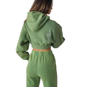 Conjunto Deportivo de Top Corto con Estampado de Puntos y Pantalones Jogger hasta la Rodilla para Mujer, Cómodo para Gimnasio, Fitness, Uso Diario Informal, 100% Algodón Terry - Product Image 2