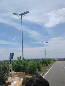 ไฟถนนพลังงานแสงอาทิตย์ความสว่างสูง แบบรวมทุกอย่างไว้ในหนึ่งเดียว จากโรงงานโดยตรง สำหรับใช้ในบ้าน โรงงาน และเชิงพาณิชย์ รับผลิตแบบ OEM/ODM - Product Image 5