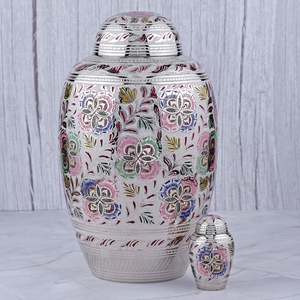 Urna funeraria de latón para adultos con grabado floral azul y plateado, superficie brillante para cenizas humanas, urna conmemorativa. - Product Image 3