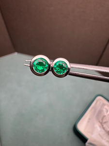 Pendientes de plata con corte redondo verde, joyería clásica para uso diario - Product Image 3