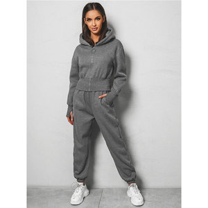Conjunto Deportivo Corto con Capucha y Cremallera para Mujer, Estilo Urbano, Color Sólido, Ajuste Cómodo, en Venta - Product Image 4