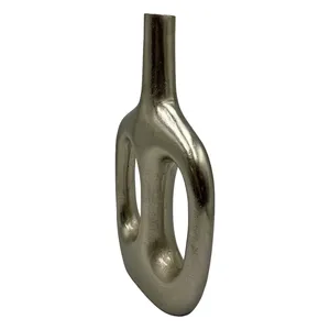 Florero Moderno de Aluminio Hecho a Mano, Elegante Decoración de Interiores para el Hogar, para Minoristas, Tiendas de Muebles y Diseñadores - Product Image 3