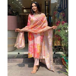 Magnifique ensemble haut et bas en tissu mousseline de soie taille XL avec dupatta pour tenue de soirée - Product Image 5