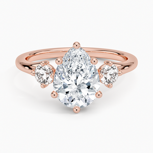 Bague de fiançailles de luxe flottante à trois pierres en diamant de laboratoire taille poire pour femme, or jaune, rose et blanc 14K et 18K, pour usage quotidien - Product Image 3