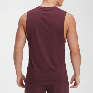 Débardeur Stringer de Haute Qualité pour Hommes – Performance Optimale, Style Urbain, Mobilité Flexible, avec Logo Personnalisé - Product Image 2
