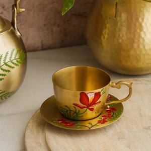 Ensemble classique de 2 tasses et soucoupes en laiton pour les fêtes, durable, écologique, avec poignée dorée - Product Image 3
