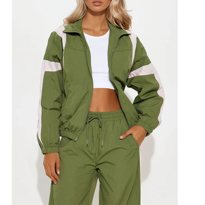 Conjunto Deportivo de 2 Piezas para Mujer, Chaqueta Corta Cortavientos y Pantalones Anchos - Product Image 5