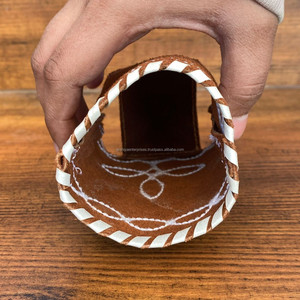 Porte-bouteille de bière en cuir suédé véritable personnalisé de haute qualité pour bouteille de boisson canette de boisson manchons de boisson Coozies pour canettes - Product Image 6