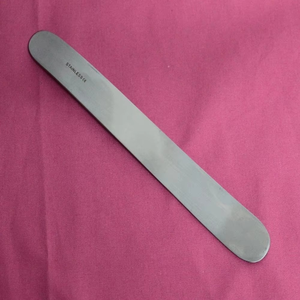 Espátula Plana Premium para Examen Oral - Herramienta de Diagnóstico Faringeo de Doble Punta, Reutilizable, de Acero Inoxidable - Product Image 5