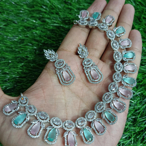 Conjunto de joyería nupcial de diamante americano clásico, collar y pendientes de dos piezas para boda, estilo clásico de moda - Product Image 1