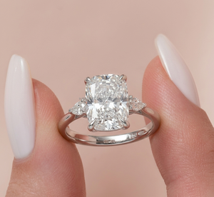Bague de mariage/fiançailles unisexe en or blanc 14 carats avec diamant taille coussin cultivé en laboratoire IGI, sertissage à griffes, pour anniversaire, style vintage - Product Image 1