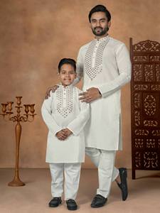 Kurta brodé jaune moutarde pour homme avec churidar blanc pour les occasions de mariage, tenue traditionnelle indienne et pakistanaise, coupe classique - Product Image 1