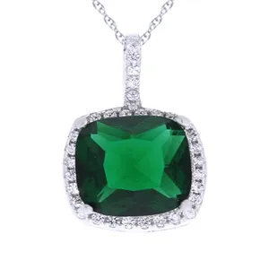 Collier pendentif émeraude taille coussin avec halo de moissanite et diamant en argent sterling 925 massif - Product Image 4