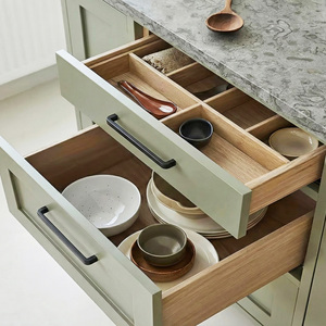 Poignée de meuble moderne en alliage de zinc pour chambres, salles à manger, salons, tiroirs de cuisine et commodes - Design contemporain et durable - Product Image 4