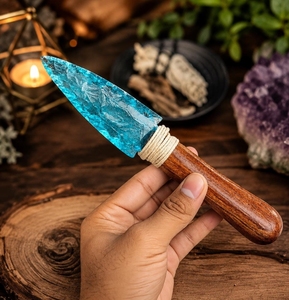 Herramienta de obsidiana azul con mango de madera artesanal, cuchillo de cristal hecho a mano, regalo de cristal curativo para rituales espirituales y decoración. - Product Image 4