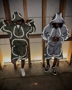 Conjunto Deportivo para Hombre, Chaqueta Cortavientos y Pantalones Cortos con Cierre y Ribete, para Correr al Aire Libre, en Poliéster y Nailon, OEM - Product Image 2