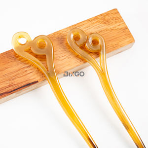 Pinza para el pelo de cuerno de búfalo hecha a mano, herramienta profesional de doble espiral simple para peinados de moños, proveedor de Vietnam, elegante, unisex - Product Image 1