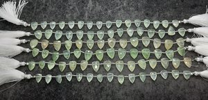 Cuentas de Prehnita Natural Facetadas en Forma de Triángulo 8x12-9x13MM, Cuentas de Gema de Prehnita en Forma de Triángulo de 8 Pulgadas, Cuentas de Prehnita Natural Facetadas - Product Image 4
