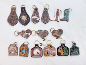 Porte-clés en cuir artisanal unique, motif cœur turquoise, boucles d'oreilles clés, vente chaude, légers - Product Image 6
