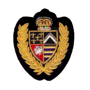 Écussons brodés faits main avec boucles de fil métallique, blason britannique, à coudre, avec strass et en PU, fabriqués au Pakistan pour chapeaux - Product Image 4