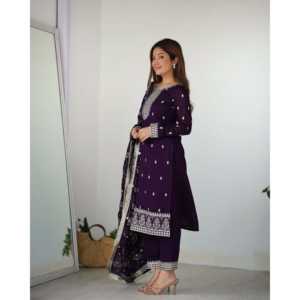 Conjunto de Fiesta para Mujer KB, Talla XS, Top de Manga Corta y Pantalón con Dupatta - Product Image 4