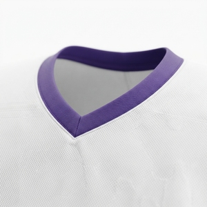 Conjunto de uniforme de hockey con camiseta deportiva y pantalones cortos a juego, tela transpirable, ajuste cómodo, ropa deportiva duradera para actividades físicas. - Product Image 4