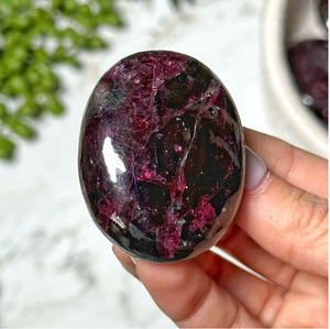Piedra de Granate Roja Natural Ovalada Pulida, Cristal Curativo para Reiki, Meditación, Sanación Energética, Decoración, Venta al Por Mayor - Product Image 2
