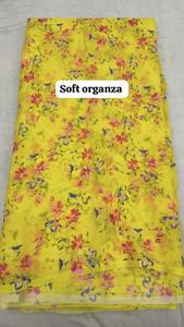 Tela de Organza Suave Premium con Diseño Floral, Material Elegante con Estampado de Flores para Diseñar Sarees, Vestidos y Trajes - Product Image 5