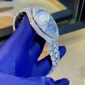 Splendide coffret cadeau de bijoux : Montre pour homme avec diamants, boîtier 28 mm, analogique, quartz, cristal saphir, moissanite, argent, mouvement ETA, étanche 10 m - Product Image 5