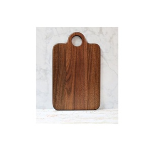 Planche à découper artisanale en bois massif, planche de cuisine naturelle, planche de service rustique avec une construction durable - Product Image 2