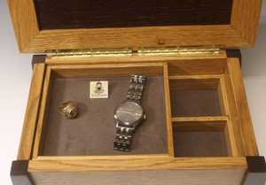 Sunshine Custom Luxury Wooden Engraved Watch Box Watch Case Ring Earring Necklace Jewelry Collection Box Buckle Closure - Product Image 5