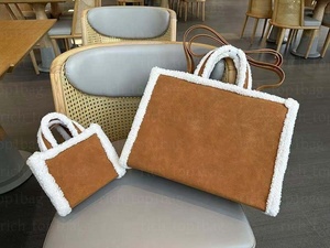 High Quality <b>Waterproof</b> Sport New Design Women's Winter Luxury Faux Fur Handbag Fluffy <b>Drawstring</b> Closure Customizable Size - Product Image 2